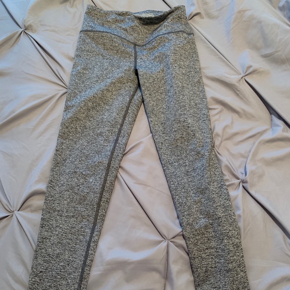 Victoria’s Sport Leggings - Picture 1 of 2